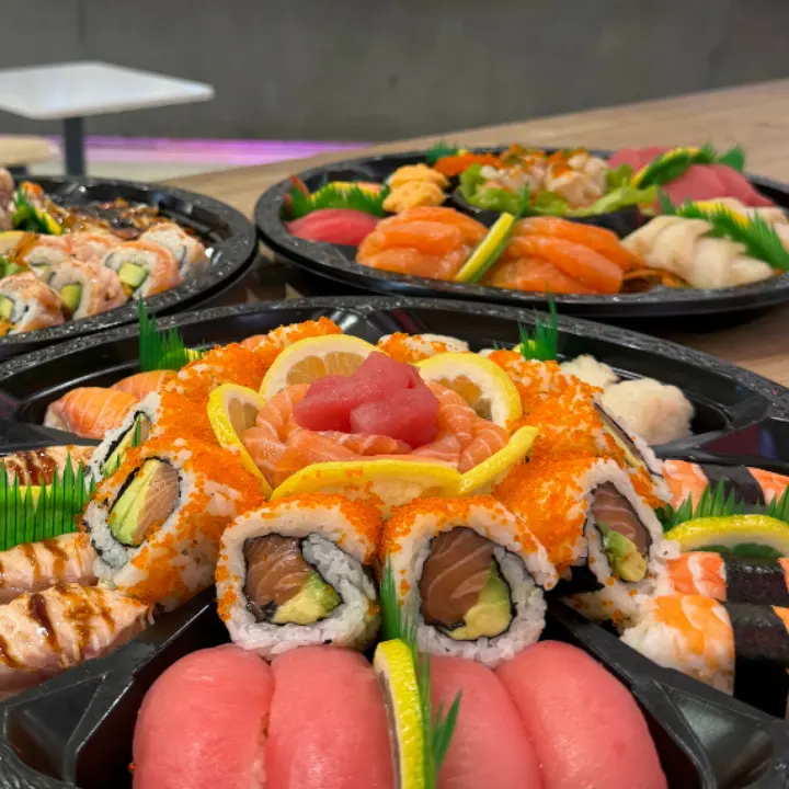 Deluxe platters